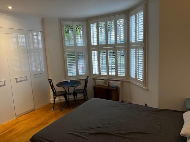 Warm And Comfortable Two-bedroom And Two-bathroom *
